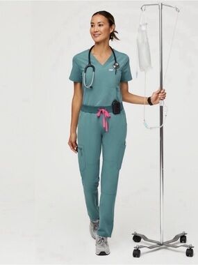 3 pcs Figs Hydrogreen Scrub Set - Zamora, Catarina, Rafaela